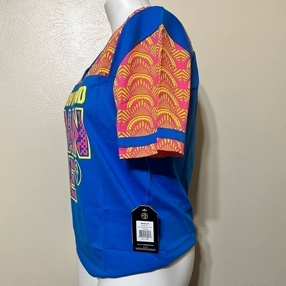 Zumba show up and dance short Short Sleeves Short Tee Medium NWT. - Picture 2 of 4